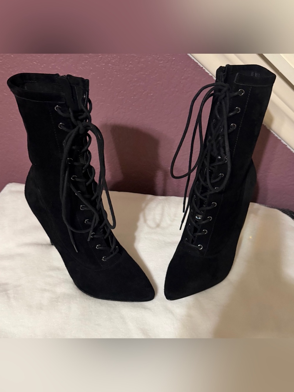 Steve Madden Black Lace-Up Pointed Toe Boots